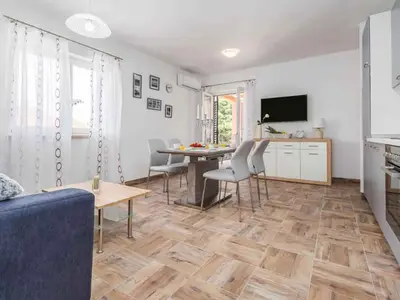 Ferienwohnung für 4 Personen (50 m²) in Funtana 8/10