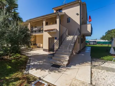 Ferienwohnung für 5 Personen (80 m²) in Funtana 9/10