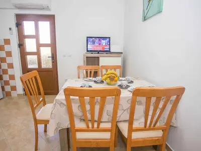Ferienwohnung für 4 Personen (45 m²) in Funtana 8/10