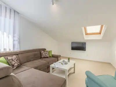 Ferienwohnung für 6 Personen (120 m²) in Funtana 2/10