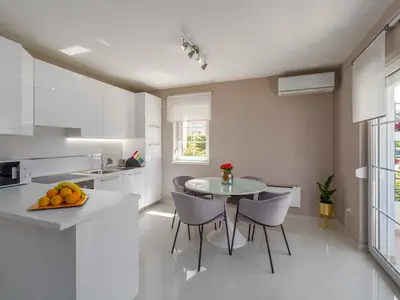 Ferienwohnung für 4 Personen (68 m²) in Funtana 9/10