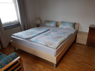 Schlafzimmer 2-.jpg.