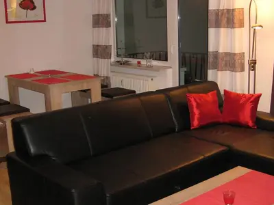 Wohnzimmer mit Schlafsofa 1