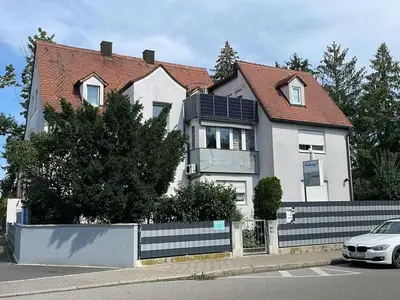 Ferienwohnung für 6 Personen (98 m²) in Fürth 1/10
