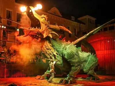 Further Drache