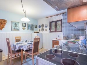 23381732-Ferienwohnung-4-Fuškulin-300x225-3