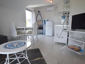 23934324-Ferienwohnung-4-Gabonjin-300x225-3