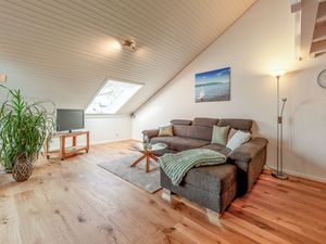 23937085-Ferienwohnung-4-Gaienhofen-300x225-2