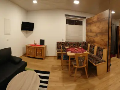 Wohn und Esszimmer