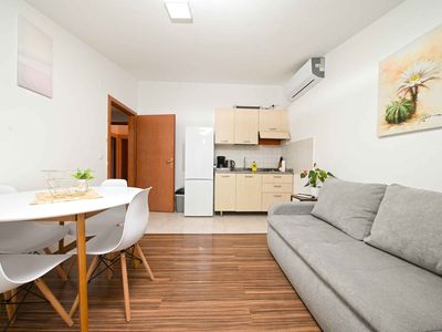 Ferienwohnung für 3 Personen (35 m²) in Galižana 7/10