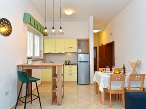 23948396-Ferienwohnung-4-Galižana-300x225-4