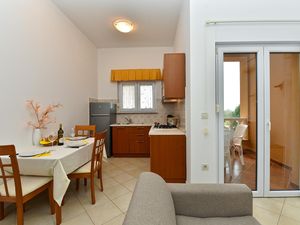 23948399-Ferienwohnung-3-Galižana-300x225-4