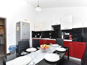 23769641-Ferienwohnung-6-Galižana-300x225-5