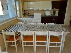 23099447-Ferienwohnung-8-Gallipoli-300x225-0