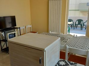 23099447-Ferienwohnung-8-Gallipoli-300x225-1