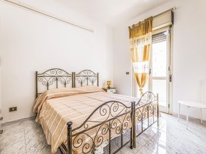 23744119-Ferienwohnung-6-Gallipoli-300x225-2