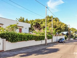 23751523-Ferienwohnung-2-Gallipoli-300x225-4