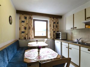 23856840-Ferienwohnung-6-Galtür-300x225-3