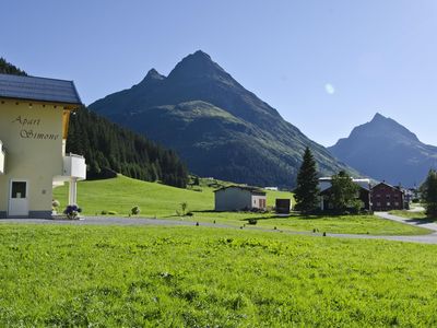 Blick auf die Gorfenspitze und Ballunspitze