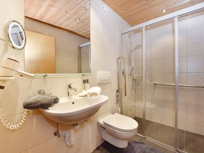 Wohnung Panorama - Barrierefreies Badezimmer - Galtür Tirol