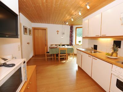 Wohnbereich. Wohnung Sarah - Wohnkueche- Galtür Tirol