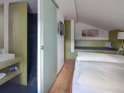Weitblick_Schlafzimmer_Nasszelle