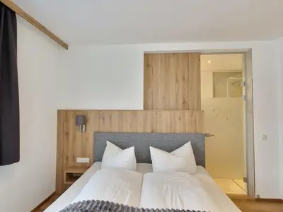 Doppelzimmer mit Dusche + WC