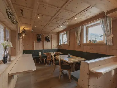 Berghotel-Rasis-Galtuer-Ischgl-Speisesaal5