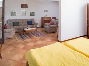 19042669-Ferienwohnung-4-Gambarogno-300x225-4