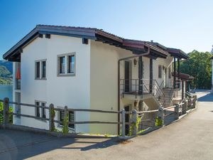 22243845-Ferienwohnung-2-Gambarogno-300x225-3