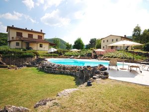 23549282-Ferienwohnung-6-Gambassi Terme-300x225-1