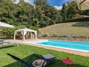 23038505-Ferienwohnung-6-Gambassi Terme-300x225-5