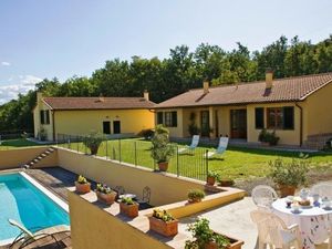 22442655-Ferienwohnung-6-Gambassi Terme-300x225-0