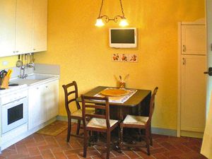 23324928-Ferienwohnung-2-Gambassi Terme-300x225-5