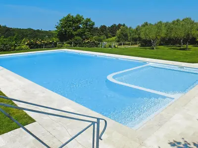 PoolOfHouse