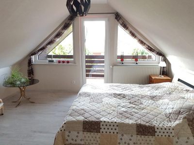 Schlafzimmer mit Doppelbett