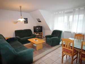 22130045-Ferienwohnung-3-Garding-300x225-3