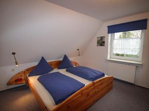 22130045-Ferienwohnung-3-Garding-300x225-5