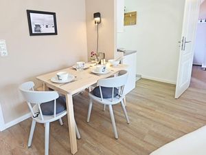 23425286-Ferienwohnung-4-Garding-300x225-4