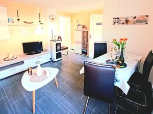 23898635-Ferienwohnung-4-Garding-300x225-1