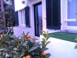 23118989-Ferienwohnung-4-Gardone Riviera-300x225-5