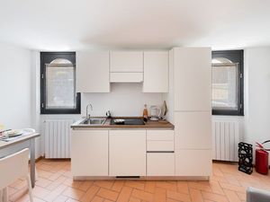 23476127-Ferienwohnung-2-Gardone Riviera-300x225-2