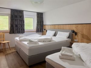 22797451-Ferienwohnung-8-Gargellen-300x225-4