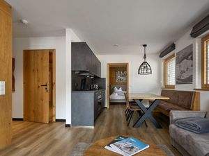 23997326-Ferienwohnung-6-Gargellen-300x225-4