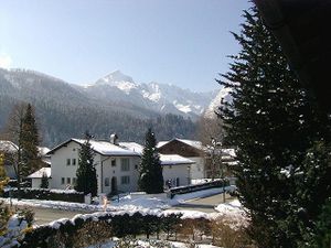 23782799-Ferienwohnung-2-Garmisch-Partenkirchen-300x225-4