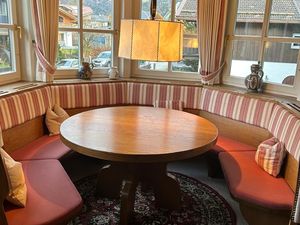 23920415-Ferienwohnung-3-Garmisch-Partenkirchen-300x225-5