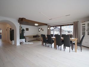 23297419-Ferienwohnung-10-Garmisch-Partenkirchen-300x225-3