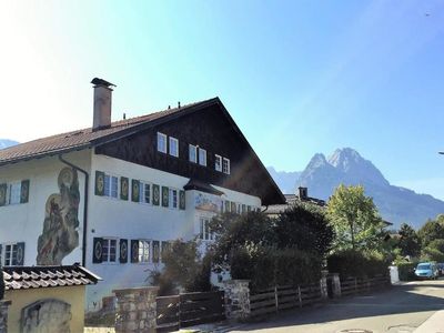 Ferienwohnung für 6 Personen (90 m²) in Garmisch-Partenkirchen 1/10