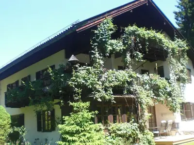 Ferienwohnung für 6 Personen (85 m²) in Garmisch-Partenkirchen 1/10