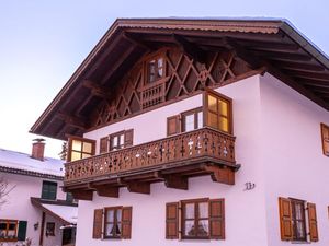 23948955-Ferienwohnung-4-Garmisch-Partenkirchen-300x225-1